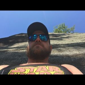 Meet your Posher, Aaron